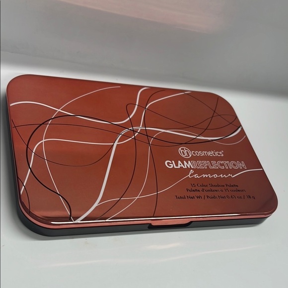 BH Cosmetics Glam Reflection L'Amour 15 Color Shadow Palette - New - Picture 2 of 3